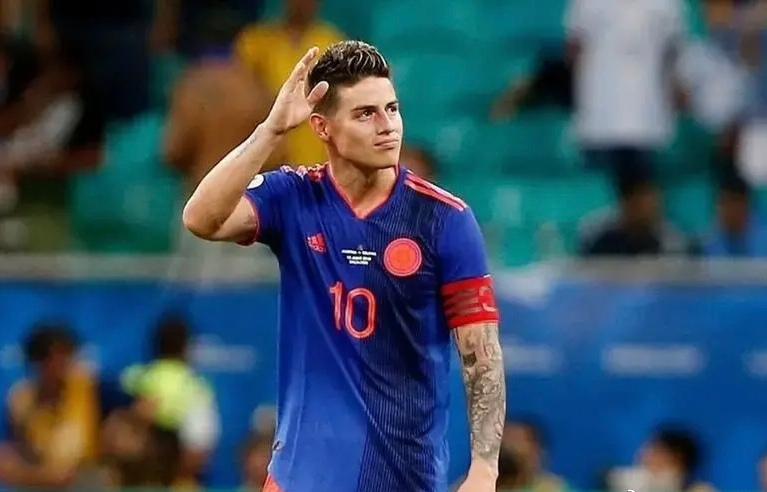 J罗|卡洛斯为皇马出谋划策，如果齐达内不行，把安切洛蒂J罗打包回来