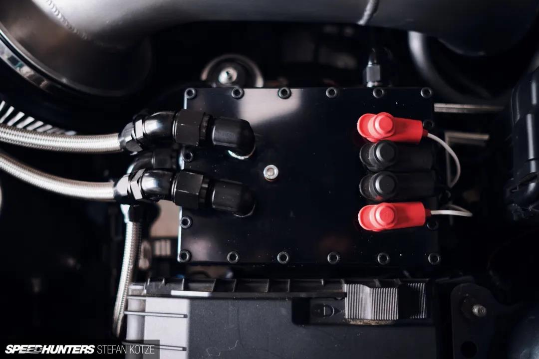 「高尔夫R」8年时间，全力以赴改装大众神车高尔夫R32最终实力秒杀众多大马力性能车