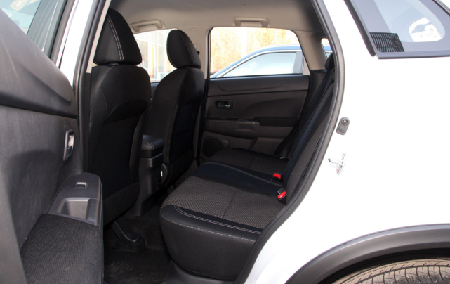 三菱■三菱总算听劝!2020款不到10万上市,曾至少12万,颜值还帅了