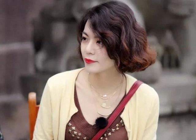 『陈果』陈果：从网红教师到“万人炮轰”，央视上将“耄耋”读成“毛至”