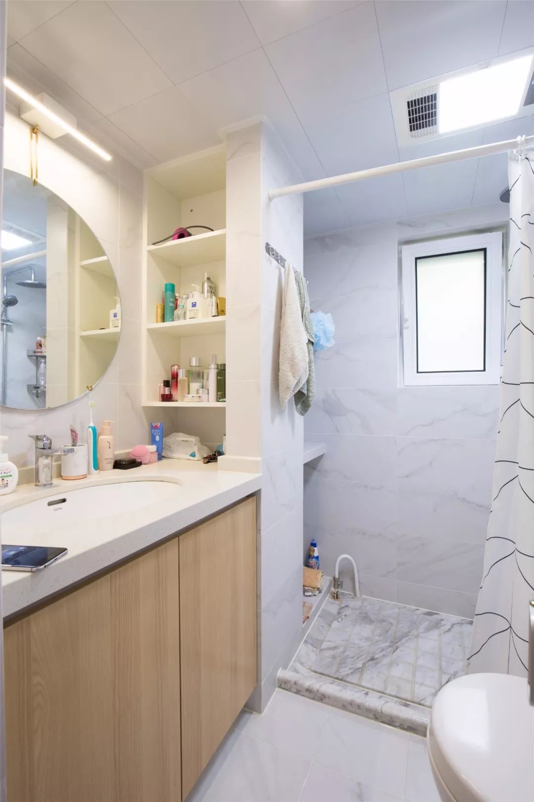 榻榻米|房子小不够住?这样在阳台打个榻榻米,瞬间多出一间房!