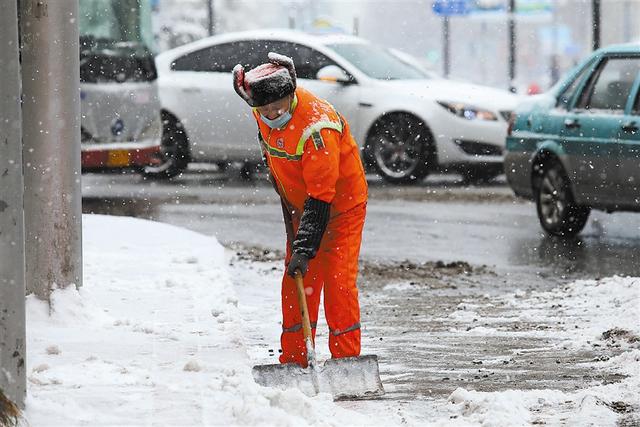 大连新闻网 地铁加车应对风雪天气