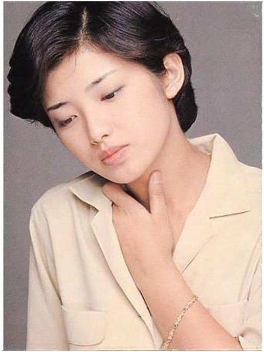 山口百惠|曾经的绝色大美女，为爱情“隐退”40年，今61岁现身“大变样”