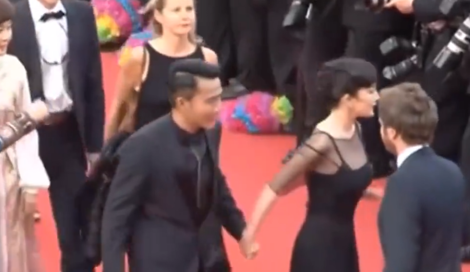 杨幂|杨幂活动偶遇刘恺威，谁注意刘恺威下意识的举动？实在太真实了