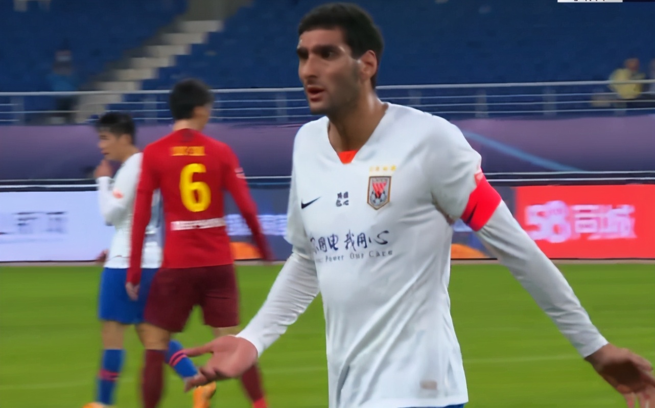 马鲁万·费莱尼|抱团攻击！费莱尼绝杀进球被吹，听听媒体人是如何评论的