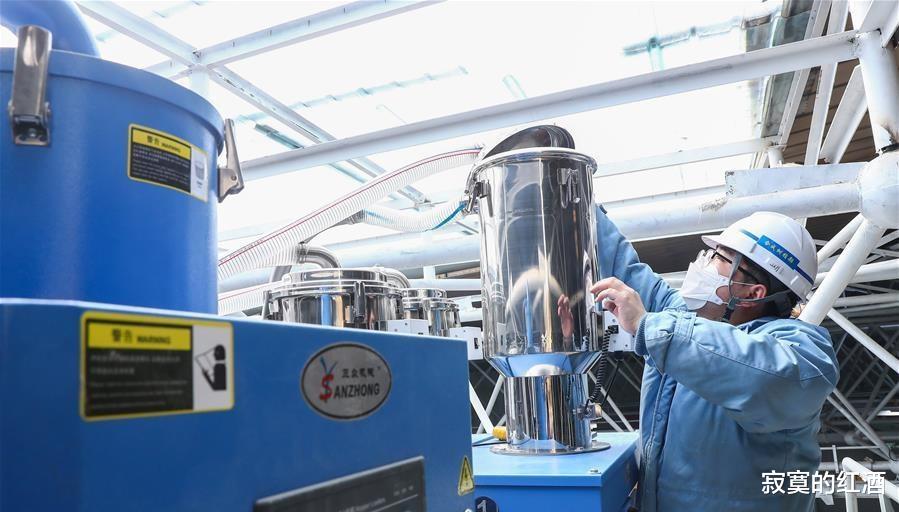 [美国]特朗普因为买不到口罩而发愁，美国人为何不向印度求助