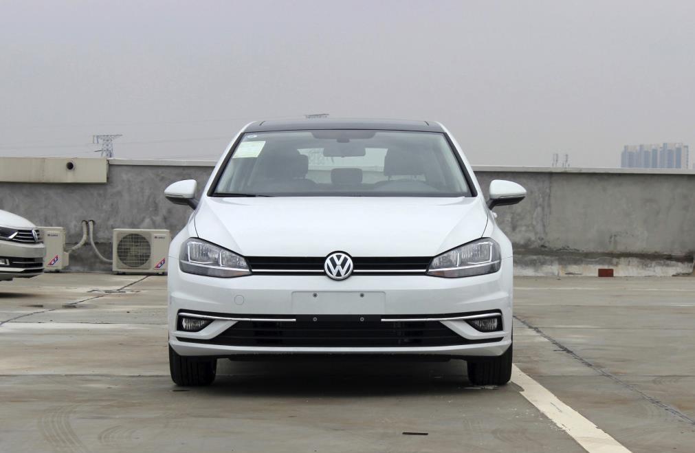 大众汽车■落地14万购入大众高尔夫，驾驶2个月后，车主坦率地谈了用车心得