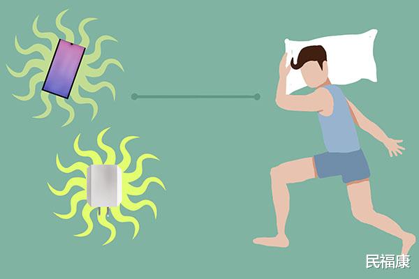 [肝脏]睡前喜欢玩手机的人，身体反复出现怪异迹象，可能肝脏已经稀烂