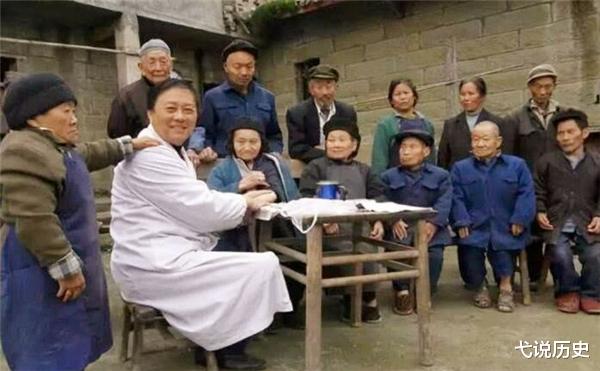 弋说历史|四川一“矮人村”：800村民平均身高80厘米，专家却说：不是侏儒症