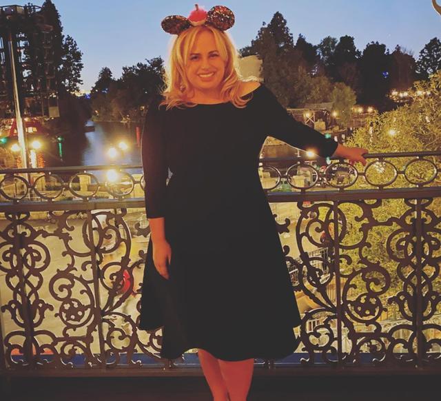 富翁|女星瑞贝尔瘦身25公斤，散步爬楼梯不忌甜食，收获亿万富翁男友