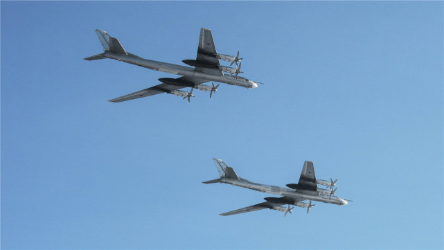 美军|俄:美军已越过红线势必做出反击,四大舰队倾巢出动,战机奔赴美