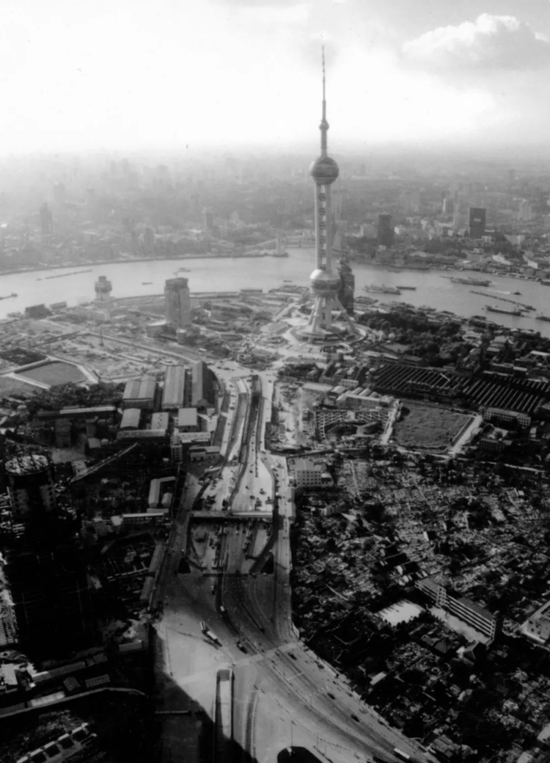 浦东发布 新的一年“涨姿势”，从了解浦东开始【浦东历史上的今天：1月1日】