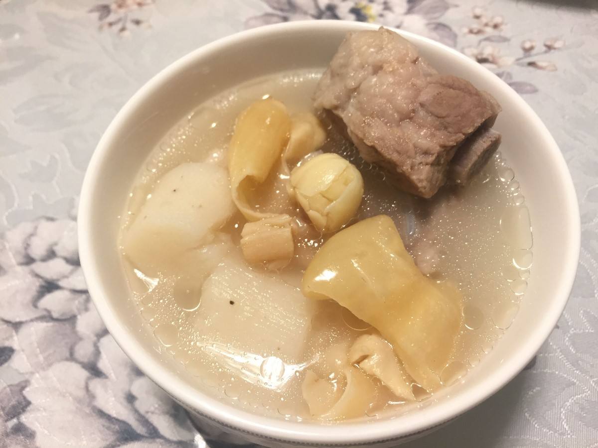 医生|滋养血气的鱼胶淮山排骨汤,补血养颜,做法还很简单哦