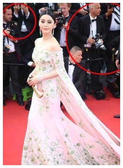 李玉刚|红毯上“丑态百出”的几位明星：李玉刚被保安驱赶，她给中国女演员丢脸