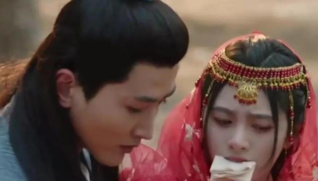 鞠婧祎|鞠婧祎新剧被喷，绑架戏份像咬化妆棉，铁刘海更是躺着也不歪！