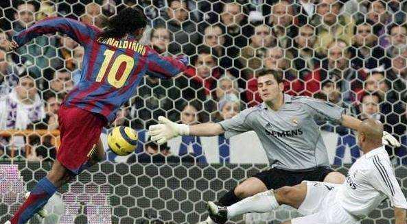 内马尔▲把大小罗放在现代足坛,身价也就两三亿欧元,但内马尔会变得……