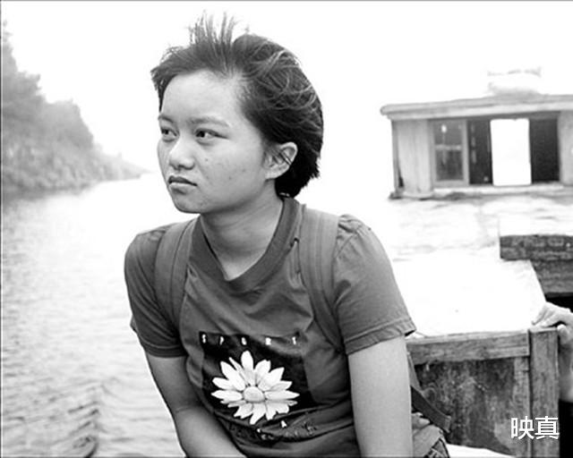 公益：希望工程当年救助的“大眼睛女孩”，如今踏入仕途，升官至厅级！