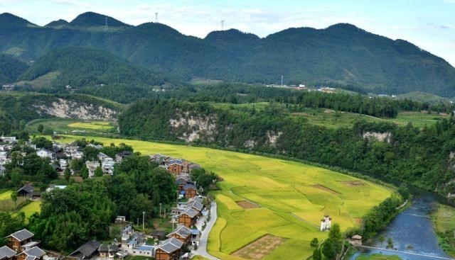 雅雅妈说 贵州一县城“走运了”,被21亿机场“选中”,未来发展“可期”!