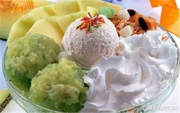 【脾胃】提醒夏天湿气重的人：5种美食越吃湿气越重，很多人控制不住