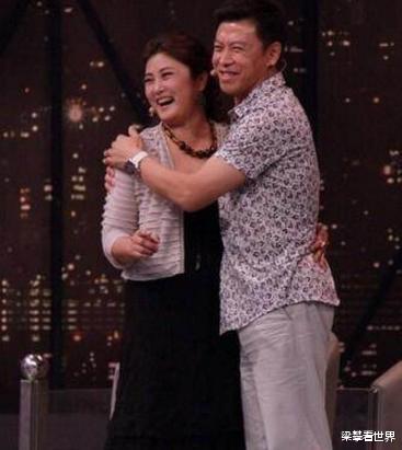 胡亚捷|胡亚捷与妻子3次离婚大战，为何不但没得逞反而还“割地赔款”？