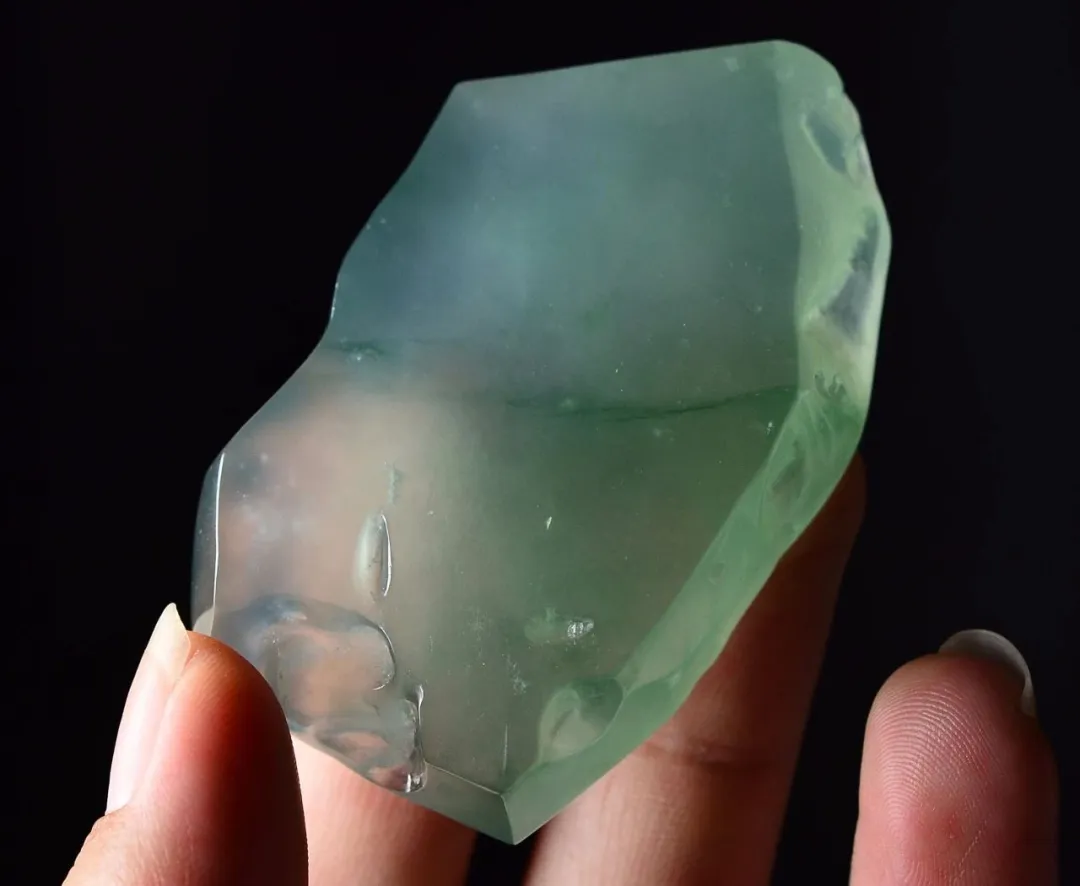 「」极品晴底金丝翡翠片料，私人定制雕刻捕鱼题材，让你看到什么叫精品！