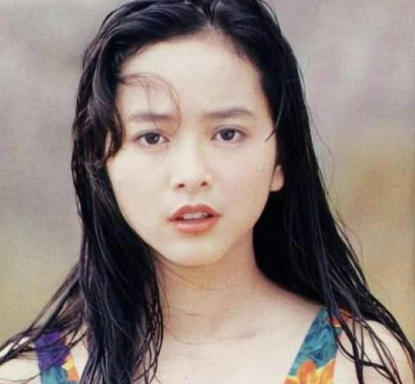 #叶蕴仪#“玉女”叶蕴仪离婚，前夫陈柏浩曝出：她需求比常人高