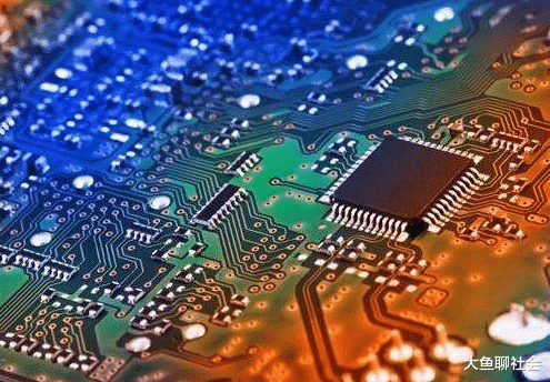 华为|华为目前处境如何，5纳米芯片数量依然很多，下半年是关键突破！