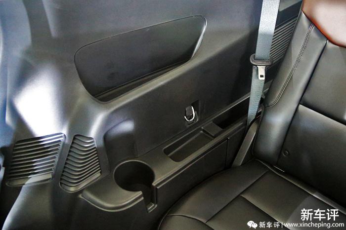 「福特探险者」全新探险者实拍:30多万的纵置后驱中大型SUV,还有谁?