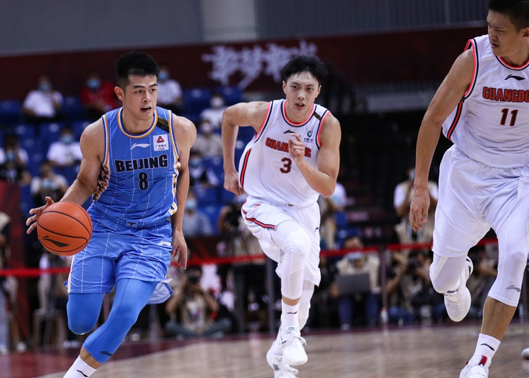 林书豪|18中7+6失误，林书豪尽力了，被杜锋防到“隐身”，缺少攻坚能力难打硬仗