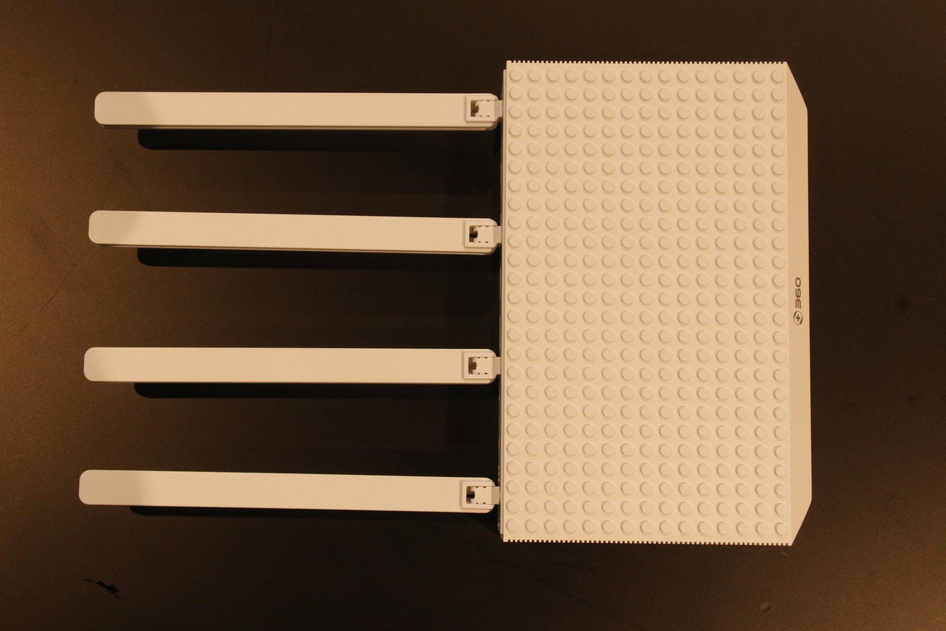 路由器|有更快的智慧WiFi更有家庭云服务——360 WiFi6