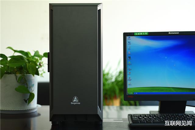 键盘|将快充融入机箱，省去快充头，充电环保且不失效率