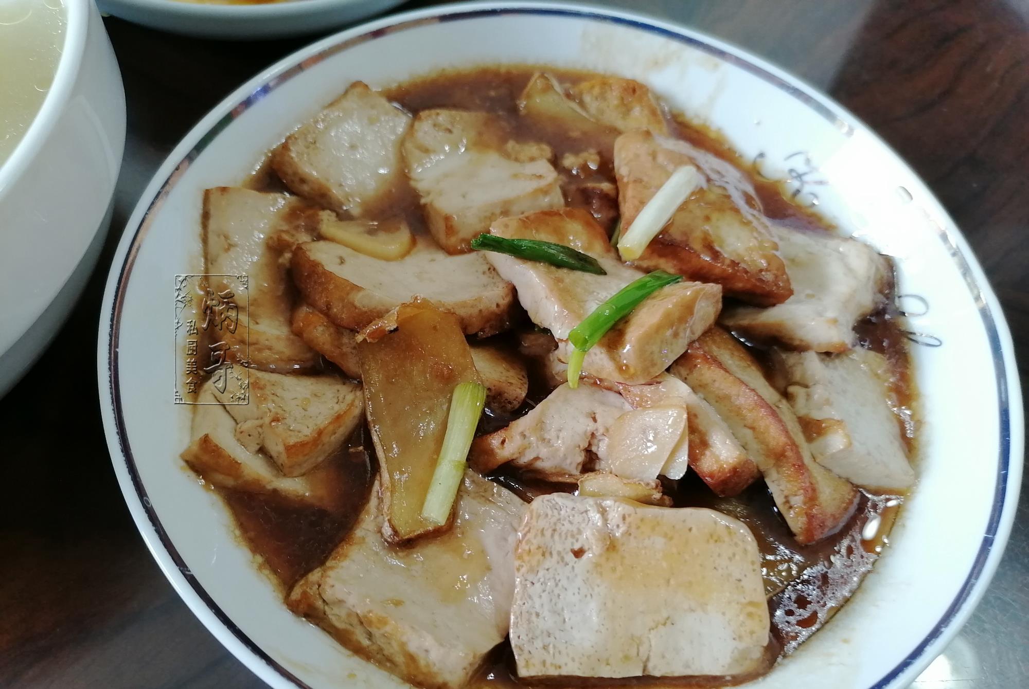 面粉|跟老婆回娘家，丈母娘整一桌子硬菜，网友：好丈母娘都是别人的！