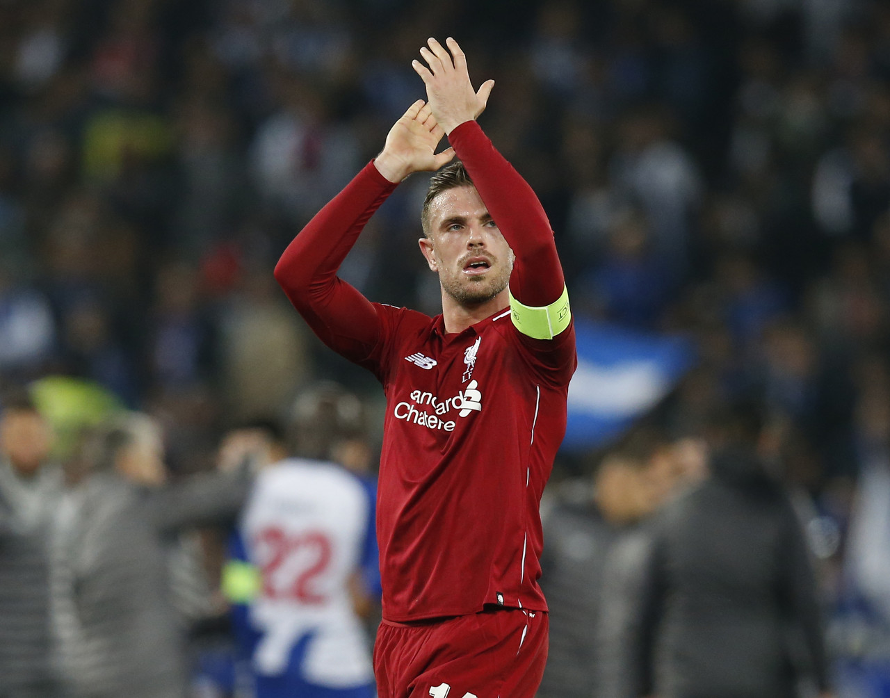 本泽马：最佳球员候选众多，中场球员最有优势，谁能拔得头筹？