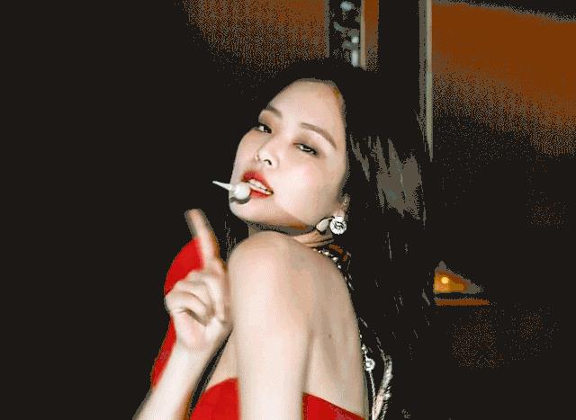 发型|女生很显老的3个发型，你中招了没