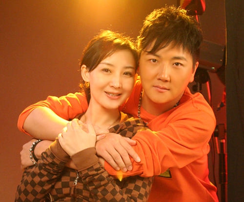 中小学|被后妈“洗脑”,弃学业学女红,仅有初中学历的买宝瑶何去何从?