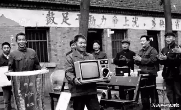 北京市：【老照片】几十年的新老照片对比，你想说什么？