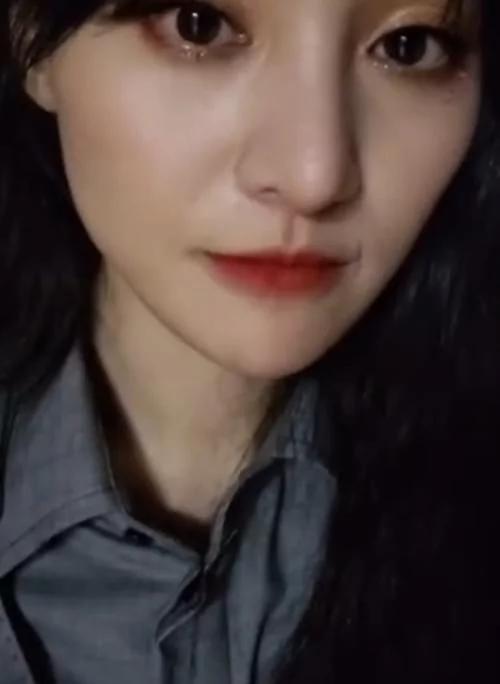 郑爽|郑爽发文求救，精神崩溃哭泣吓坏众人，网友：第二个崔雪莉？