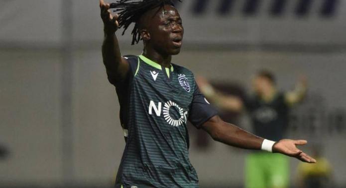 C罗|八大豪门哄抢！新C罗轰动欧洲，C罗本人乐坏了