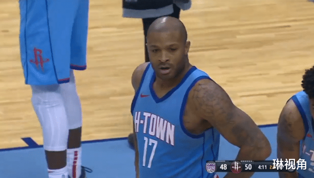 火箭队|火箭险胜国王！哈登33+6+8，赛后沃尔抱住塞拉斯，哈登拍拍泰特脑袋
