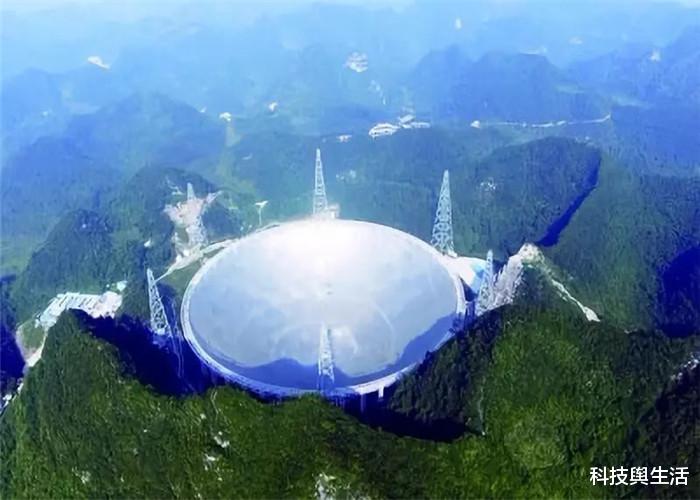 「中国天眼」距地球2.6万光年，中国天眼发现“大蜘蛛”，莫非是地外生命？