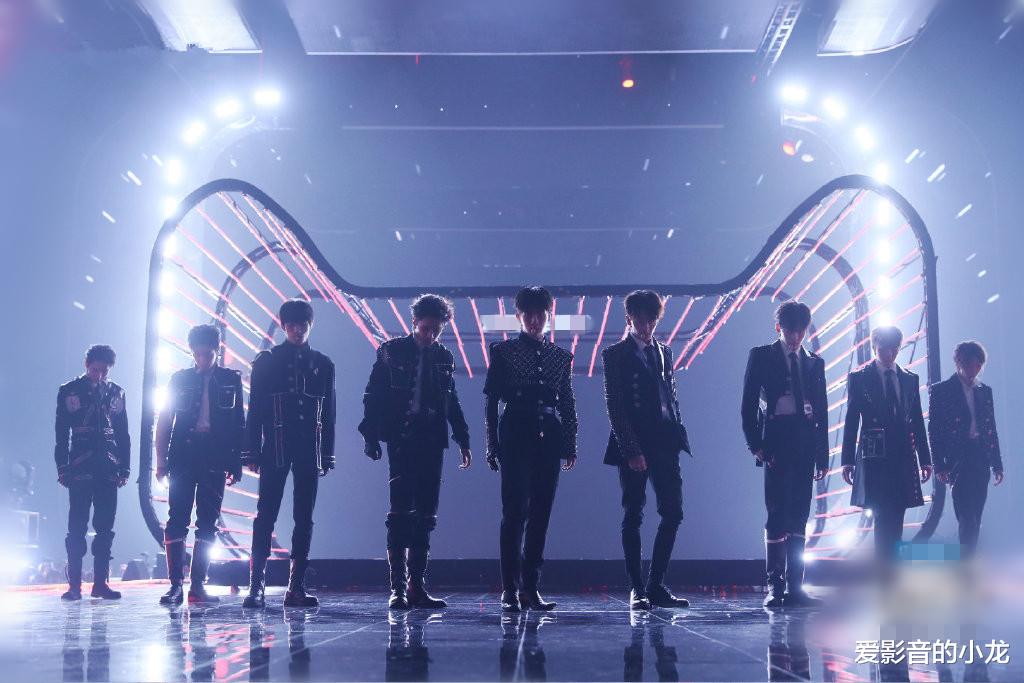 「陈浩民」618超级晚R1SE火力全开，焉栩嘉夏之光缺席无人代唱歌词，任豪镜头少