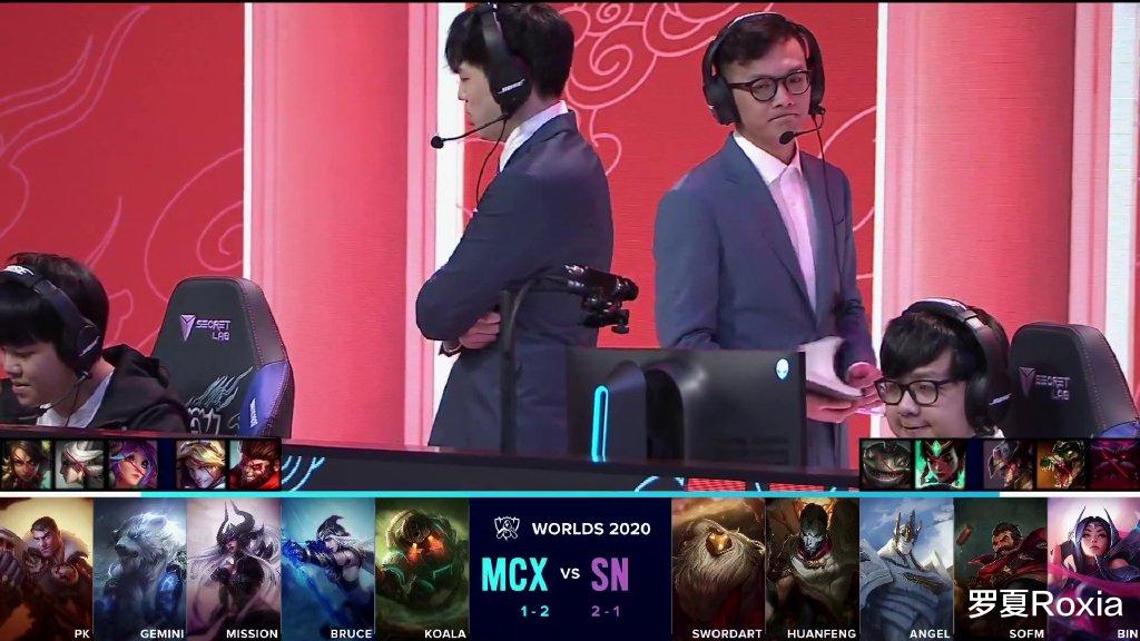 lpl|LPL上单再出名场面，bin刀妹操作秀，引得国外解说连连称赞