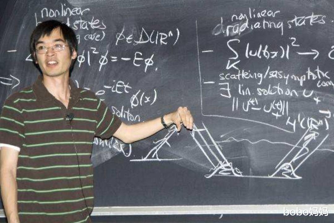 [陶哲轩]8岁参加高考取得760分成绩，智商超爱因斯坦的陶哲轩，现在咋样？