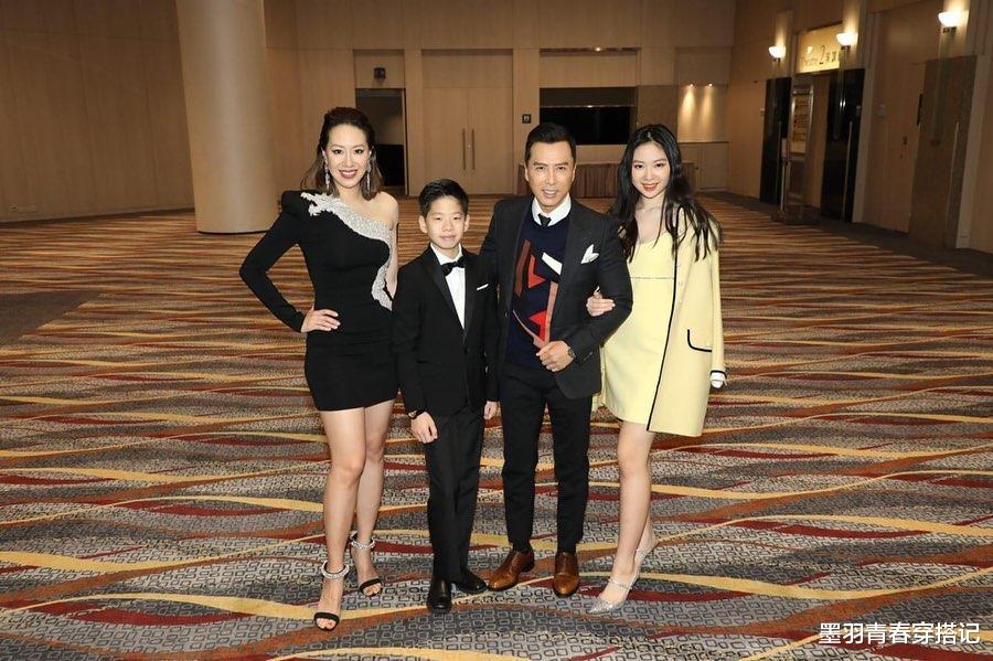 甄子丹|任达华女儿坐游艇出海，16岁比例惊人，同框甄子丹女儿丰满有料