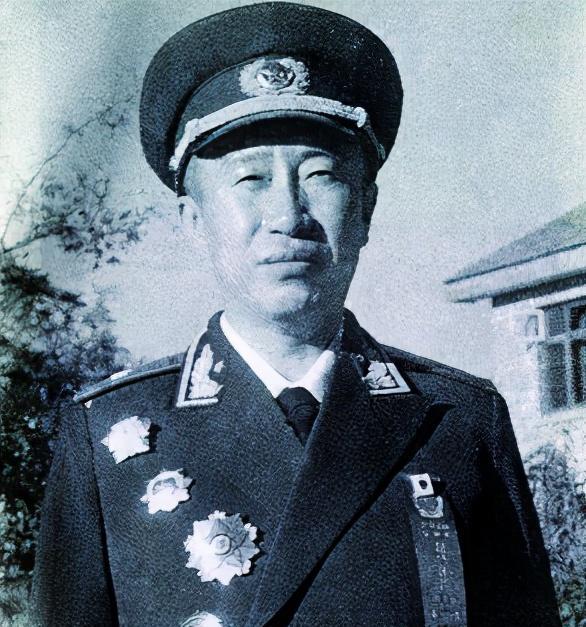 齐国|1955年的授衔中,大将、上将、中将、少将第一名分别是谁