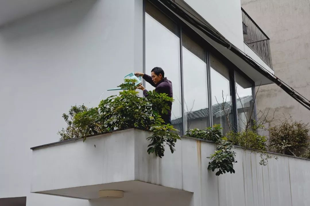 今年过年，如何让父母实现住房自由？三个年轻人用极低成本做到了