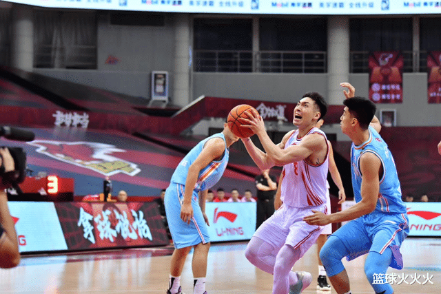 【新疆男篮】新疆男篮1悍将赛季报销！曾令旭成球队大腿，阿的江或签回1外援