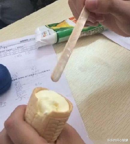 |“游泳的时候从水里捞的，不是蝌蚪，这到底是什么啊？”