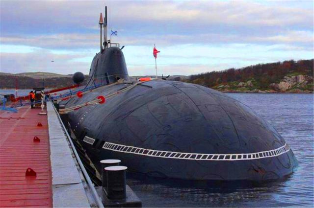 「」假如美国动用全部航母，哪个国家能够抗住？专家称只有两国可以