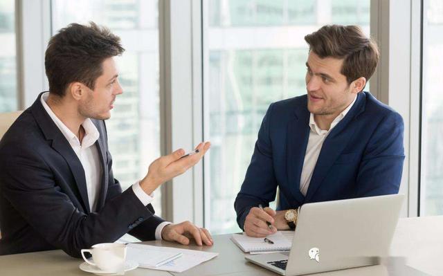 【】职场：单位的正职和副职领导有矛盾，无论找谁汇报其中一个都会不高兴，怎么办？